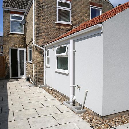 Fully Refurbished Property-March 22-Next To Beach Лоустофт Экстерьер фото