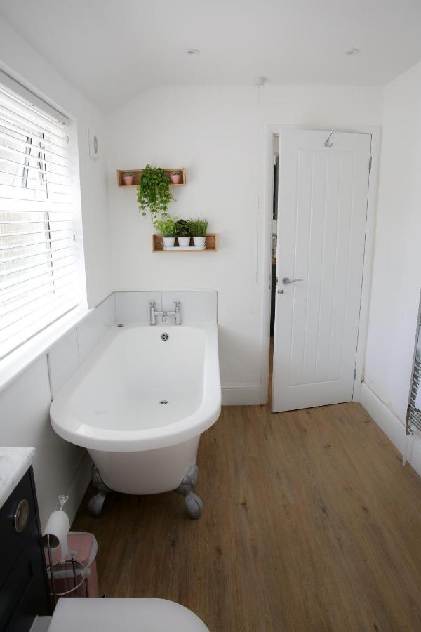 Fully Refurbished Property-March 22-Next To Beach Лоустофт Экстерьер фото